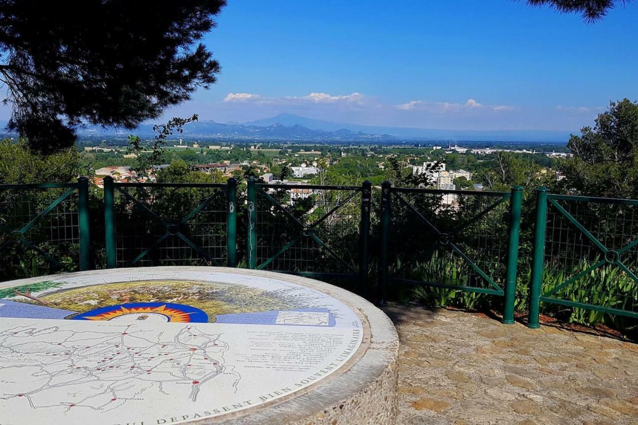 Вилла Gite Urbain Les Jardins De La Meyne Оранж Экстерьер фото